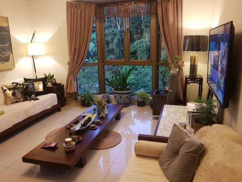 Oriental Tropics Private Forest View