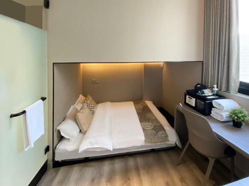 Hotel St Signature Jalan Besar (7 Hours: 9am-4pm)