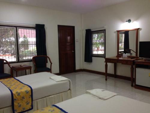 Hostal Chaisuk Bungalow