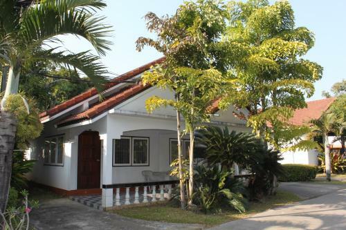 Hostal Chaisuk Bungalow