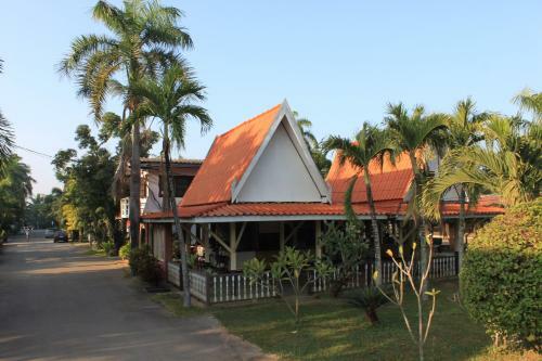 Hostal Chaisuk Bungalow