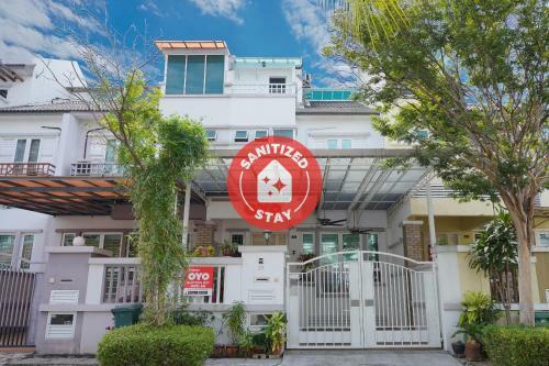 Hotel Oyo 89987 Nautilus Bay Home Inn