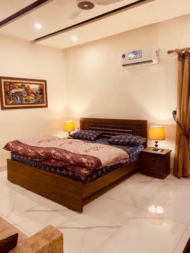 Fully Serviced 2 Br Independent Portion In Wapda City