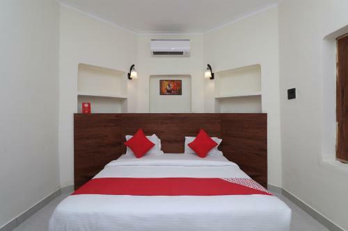 Hotel Oyo 28212 High Court View