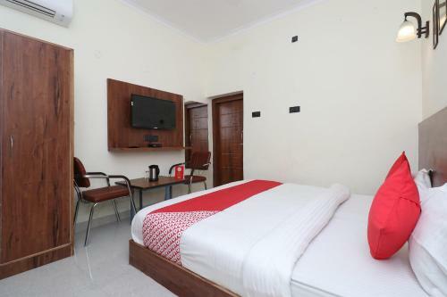 Hotel Oyo 28212 High Court View