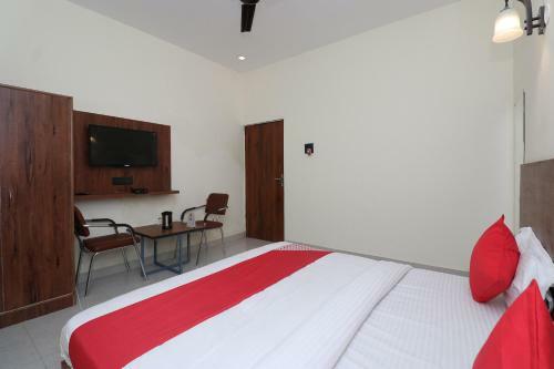 Hotel Oyo 28212 High Court View