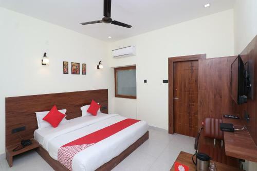 Hotel Oyo 28212 High Court View