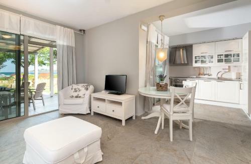 Amouda Villa 2