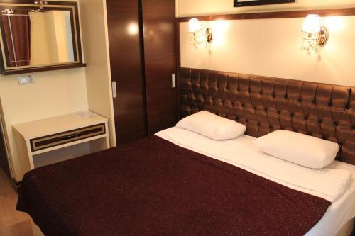 Gloria Tibi Hotel