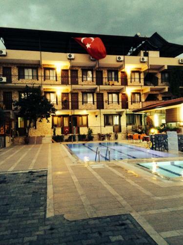 Ozturk Hotel