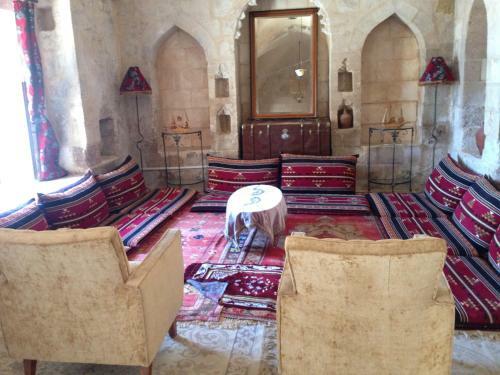 Hostal Kasr-i Abbas Hotel
