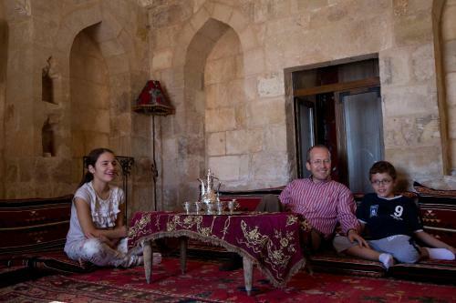 Hostal Kasr-i Abbas Hotel