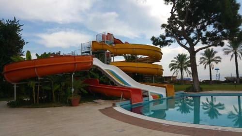 Hotel Club Boran Mare Beach