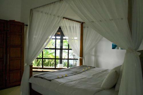 Beachfront Villa Jasmine Lovina