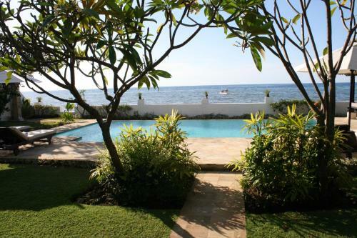 Beachfront Villa Jasmine Lovina