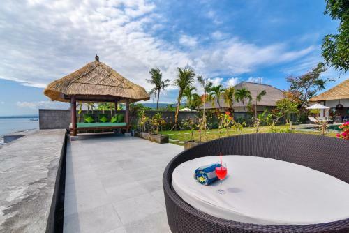 Villa Emerald