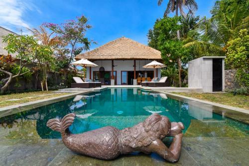 Villa Emerald