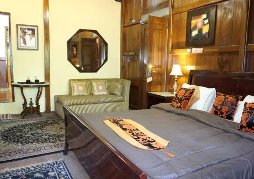 Badjoeri Ethnic Wooden Homestay