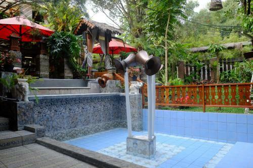 Badjoeri Ethnic Wooden Homestay