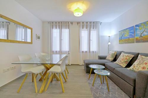 Tej�n Y Mar�n, Nuevo Apartamento En Casco Antig�o