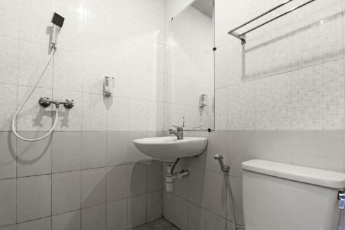 Hostal Eve Guest House
