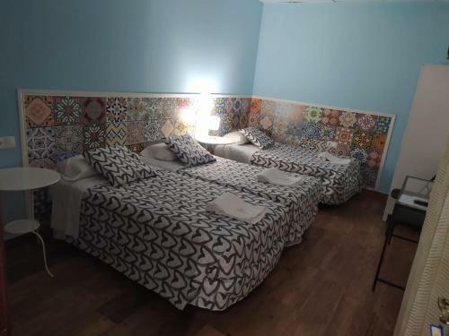Hostal Pension Cibeles 12