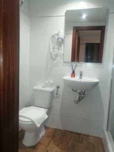 Hostal Pension Cibeles 12