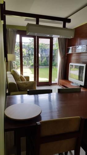 Villa Bukit Dago Palace 22