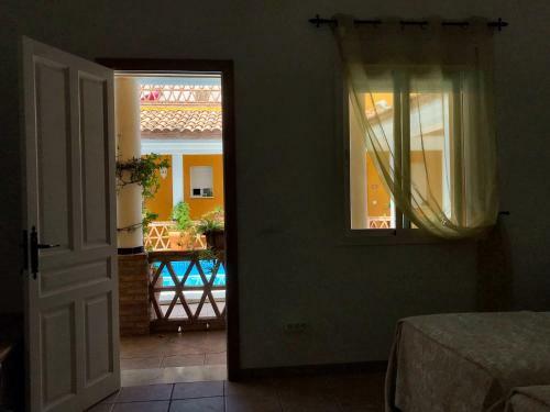 Stunning 4-bed Roman Villa Spain's Golden Triangle