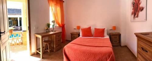 Stunning 4-bed Roman Villa Spain's Golden Triangle