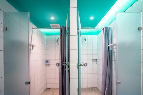 Hotel Bobobox Pods Alun Alun