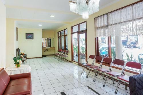 Oyo 2539 Hotel Kurnia