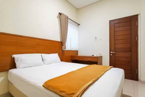 Hotel Sharon Guest House Bandung Redpartner