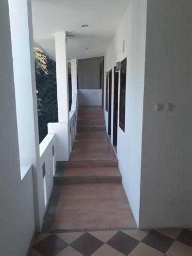 Bed & Breakfast Rumah 23 Terusan Cigadung