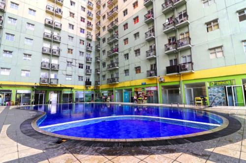 The Suites Metro Apartment By Nfo Property