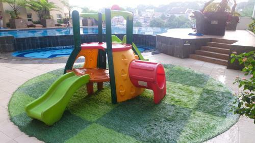 Apartamento Aya Stays 16 At Parahyangan Residences
