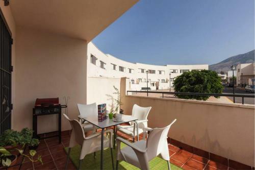 Dalias Luxury Triplex