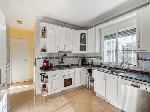 Detached Villa In Daya Vieja With Private Swimming Pool