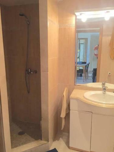.apartamento 1a Linea de Playa + Piscina + Parking Daimus
