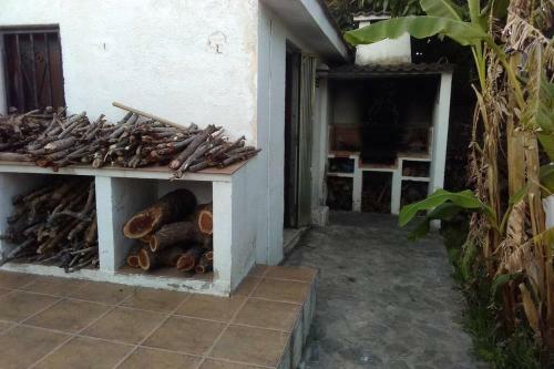 Casa Con Jard�n Y Barbacoa En Cunit