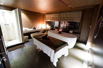 Hotel Alpin(.)