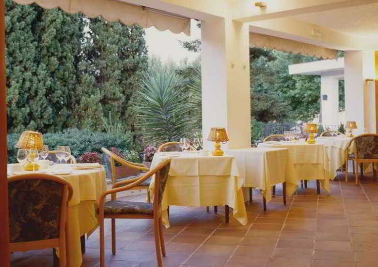 Hotel Empord�