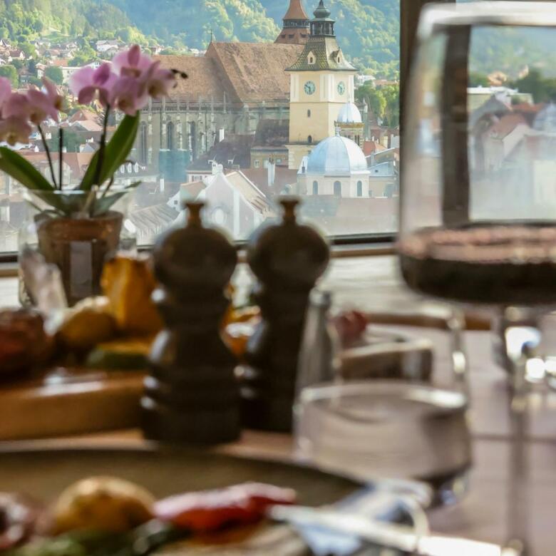 Hotel Aro Palace