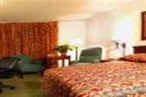 Clarion Hotel Airport/graceland Area