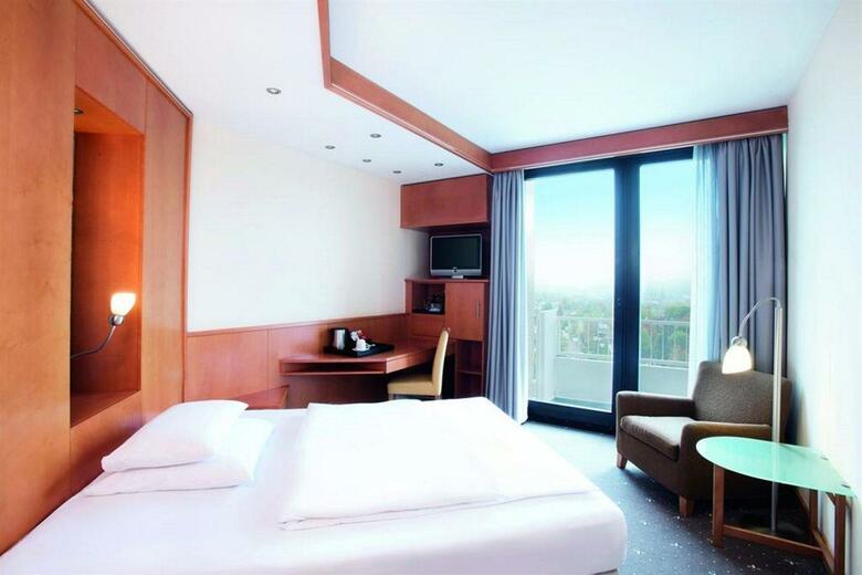 Hotel NH Wiesbaden