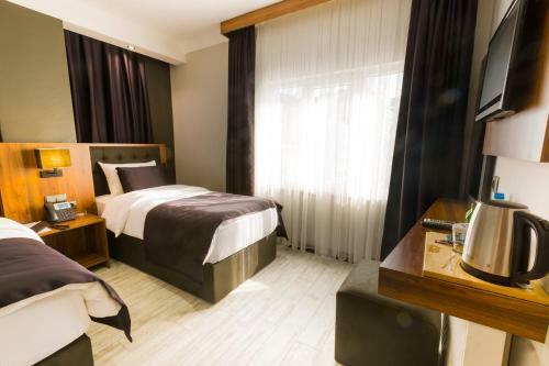 Albergue Azra Residence