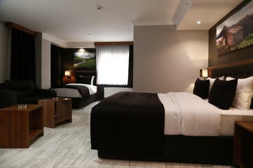Albergue Azra Residence