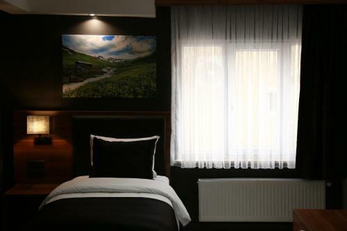Albergue Azra Residence