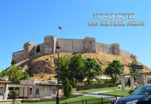 Yunus Hotel