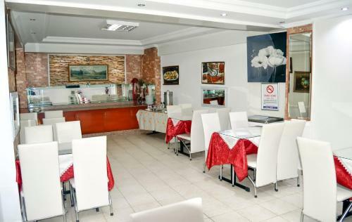 Yunus Hotel